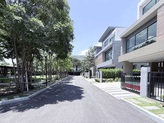 Haus zum Kauf mit 4 Zimmer in Bang Kruai, Nonthaburi