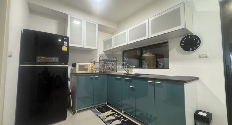 Casa adosada en venta de 3 habitaciones en Chom Thong, Bangkok