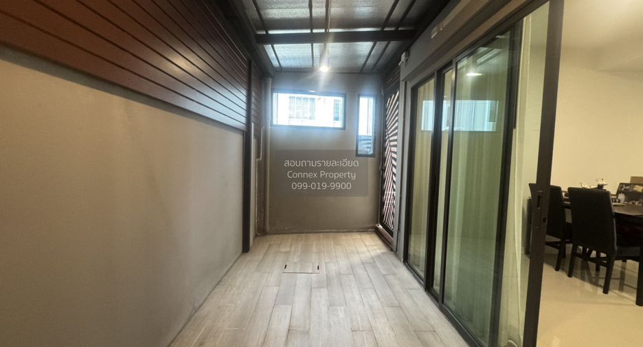 Casa adosada en venta de 3 habitaciones en Chom Thong, Bangkok