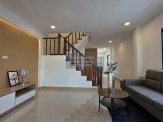 À vendre 3 chambres maison de ville à Mueang Nonthaburi, Nonthaburi