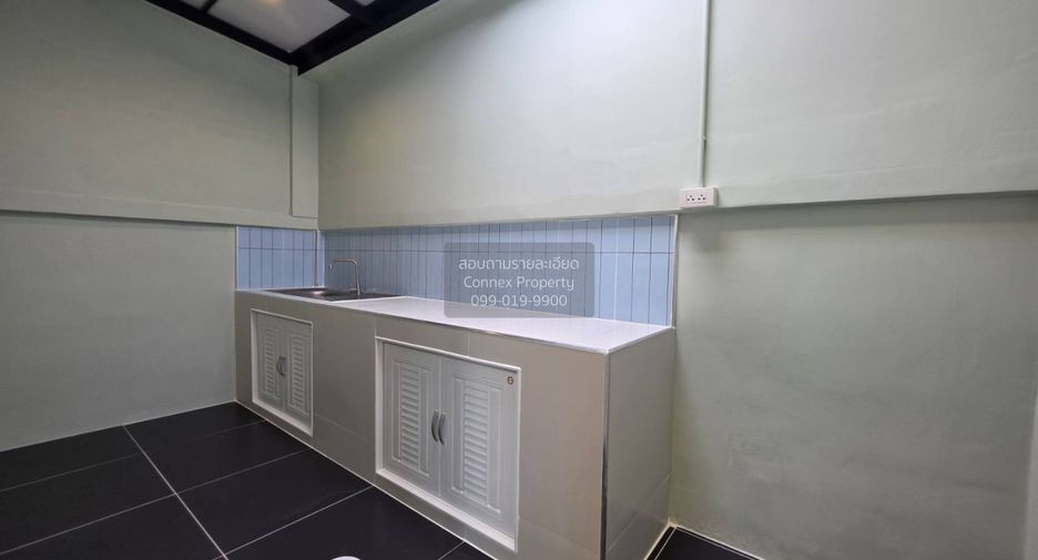À vendre 3 chambres maison de ville à Mueang Nonthaburi, Nonthaburi