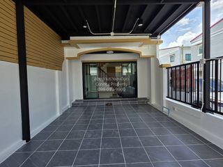 À vendre 3 chambres maison de ville à Mueang Nonthaburi, Nonthaburi
