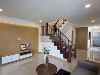 À vendre 3 chambres maison de ville à Mueang Nonthaburi, Nonthaburi
