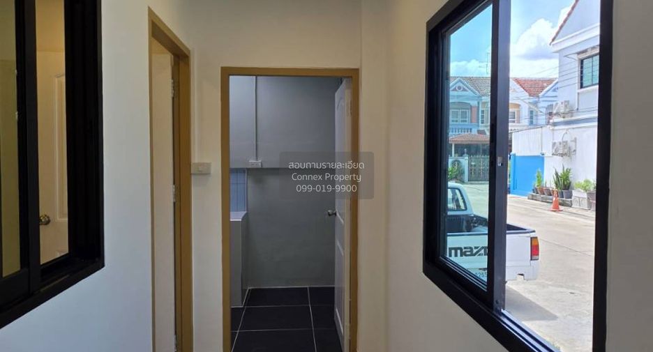 À vendre 3 chambres maison de ville à Mueang Nonthaburi, Nonthaburi