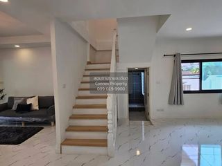 Casa en venta de 4 habitaciones en Bang Khen, Bangkok