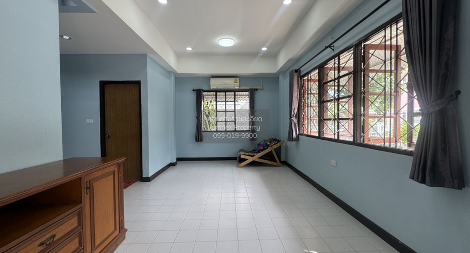 Casa en venta de 4 habitaciones en Bang Khae, Bangkok