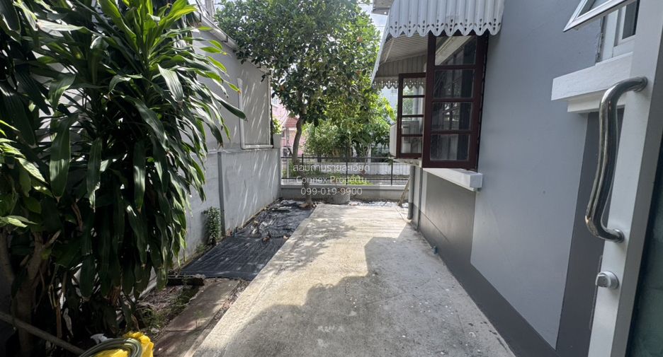 Casa en venta de 4 habitaciones en Bang Khae, Bangkok