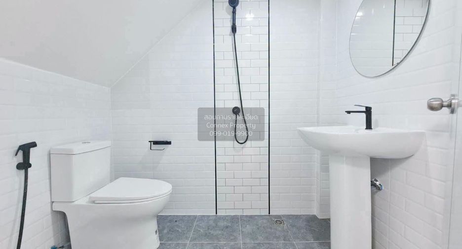 For sale 2 bedrooms townhouse in Sai Mai, Bangkok