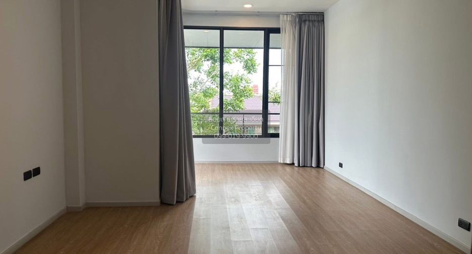 For sale 5 bedrooms house in Bang Phli, Samut Prakan