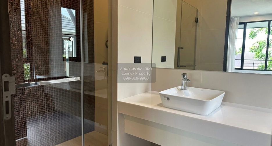 For sale 5 bedrooms house in Bang Phli, Samut Prakan