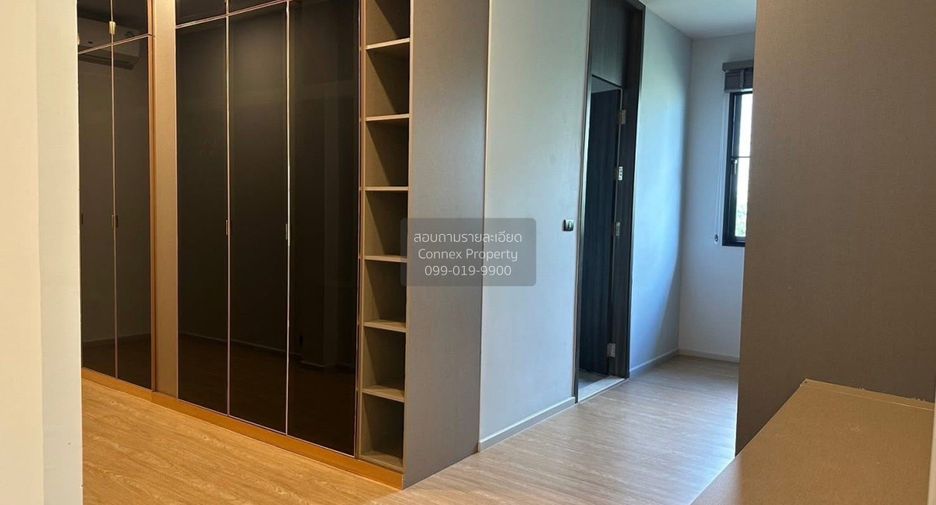 For sale 5 bedrooms house in Bang Phli, Samut Prakan