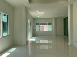 Casa en venta de 3 habitaciones en Don Mueang, Bangkok