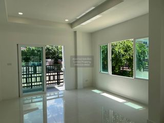 Casa en venta de 3 habitaciones en Don Mueang, Bangkok