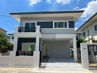 Casa en venta de 3 habitaciones en Don Mueang, Bangkok