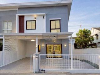 For sale 3 bedrooms townhouse in Khlong Luang, Pathum Thani