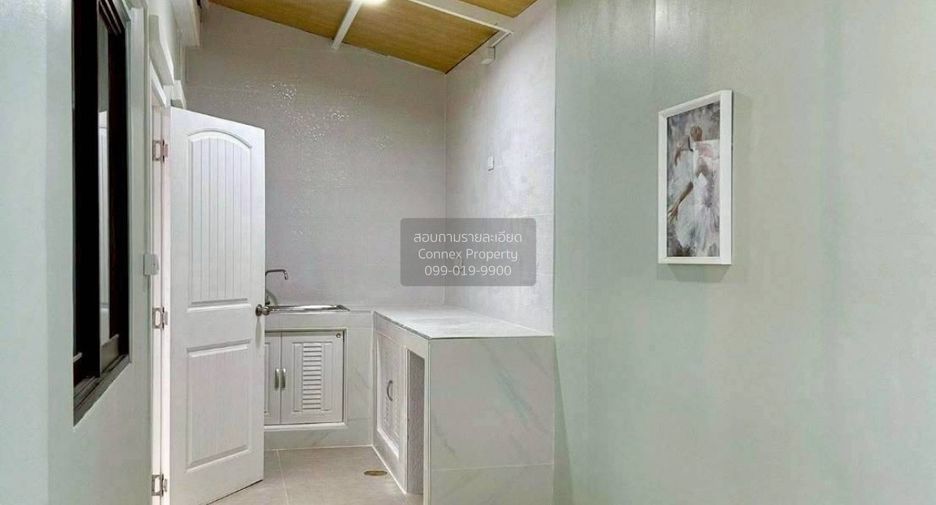 For sale 3 bedrooms townhouse in Khlong Luang, Pathum Thani
