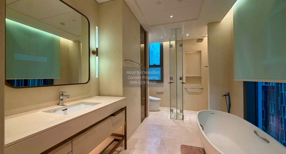 For sale 2 ベッドルーム condo in Pathum Wan, Bangkok
