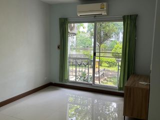 For sale 2 bedrooms condo in Khlong Luang, Pathum Thani