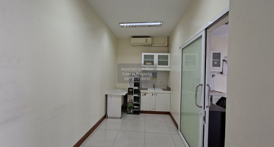 For sale 20 bedrooms retail Space in Mueang Nonthaburi, Nonthaburi