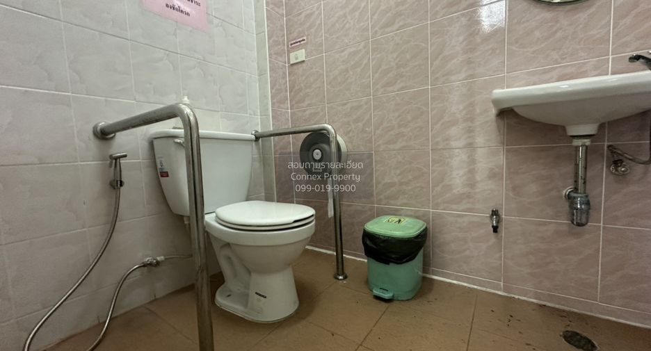 For sale 16 bedrooms retail Space in Phasi Charoen, Bangkok
