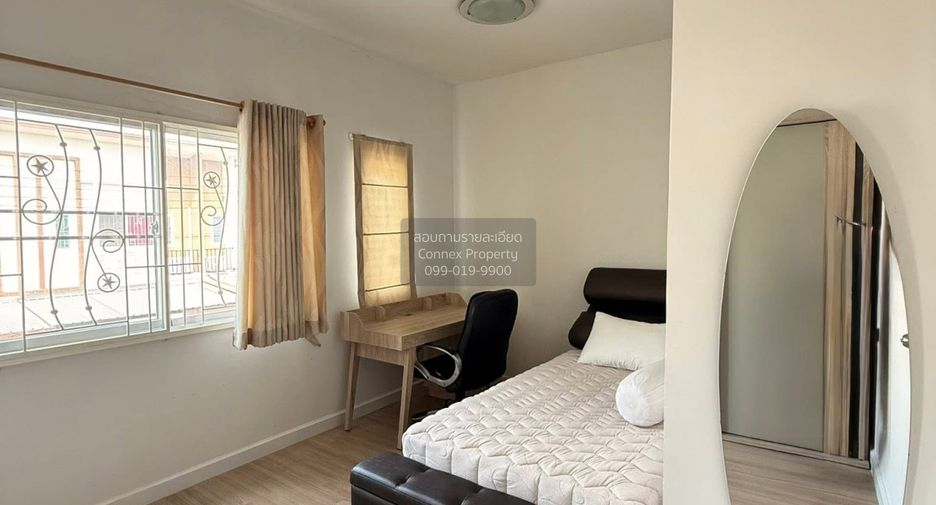 Casa adosada en venta de 3 habitaciones en Nong Khaem, Bangkok