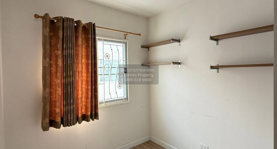 Casa adosada en venta de 3 habitaciones en Nong Khaem, Bangkok