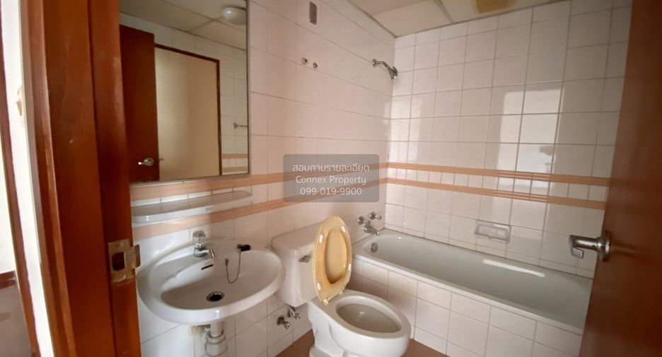 For sale 2 bedrooms condo in Yan Nawa, Bangkok