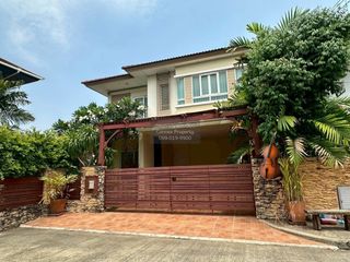 Casa en venta de 3 habitaciones en Khlong Sam Wa, Bangkok