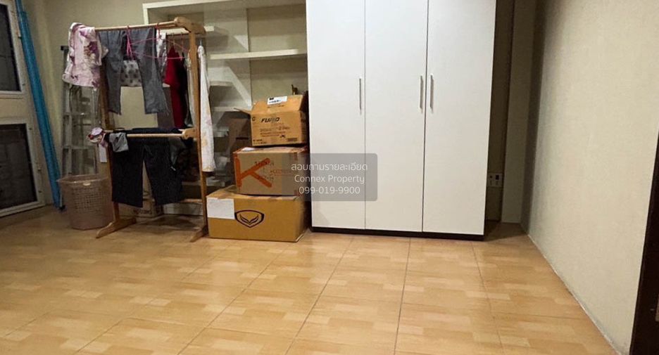 Reihenhaus zum Kauf mit 2 Zimmer in Bang Kapi, Bangkok