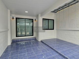À vendre 3 chambres maison de ville à Mueang Nonthaburi, Nonthaburi