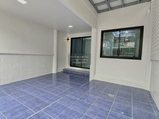 À vendre 3 chambres maison de ville à Mueang Nonthaburi, Nonthaburi
