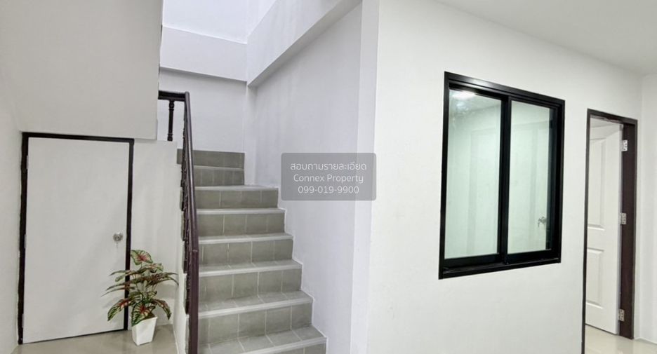 À vendre 3 chambres maison de ville à Mueang Nonthaburi, Nonthaburi