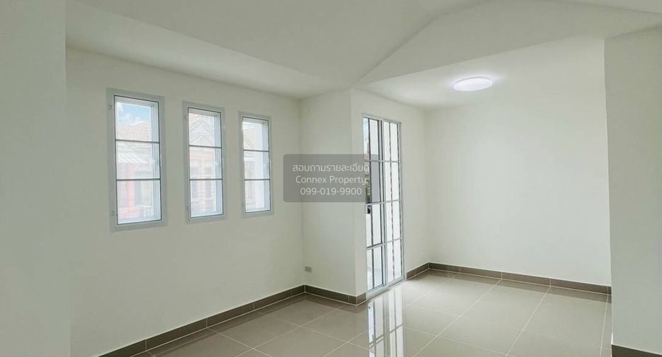 For sale 3 bedrooms townhouse in Lam Luk Ka, Pathum Thani
