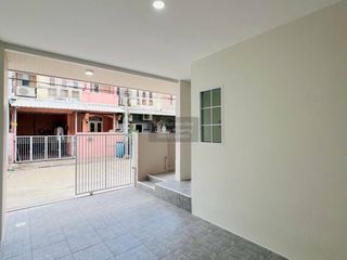For sale 3 bedrooms townhouse in Lam Luk Ka, Pathum Thani