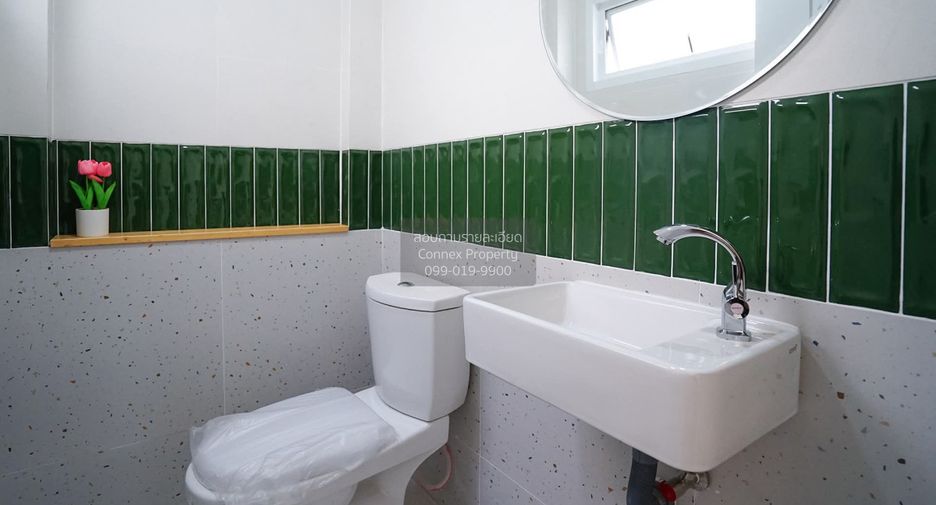 For sale 2 bedrooms townhouse in Sai Noi, Nonthaburi
