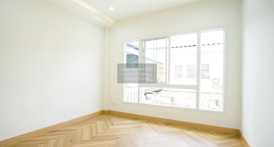 For sale 2 bedrooms townhouse in Sai Noi, Nonthaburi