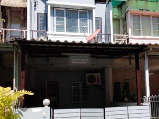 For sale 2 bedrooms townhouse in Bang Khen, Bangkok
