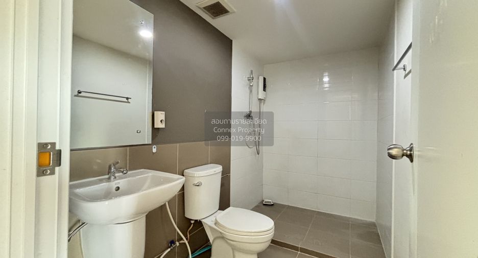 For sale 2 bedrooms townhouse in Phra Samut Chedi, Samut Prakan