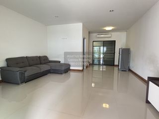 For sale 2 bedrooms townhouse in Phra Samut Chedi, Samut Prakan