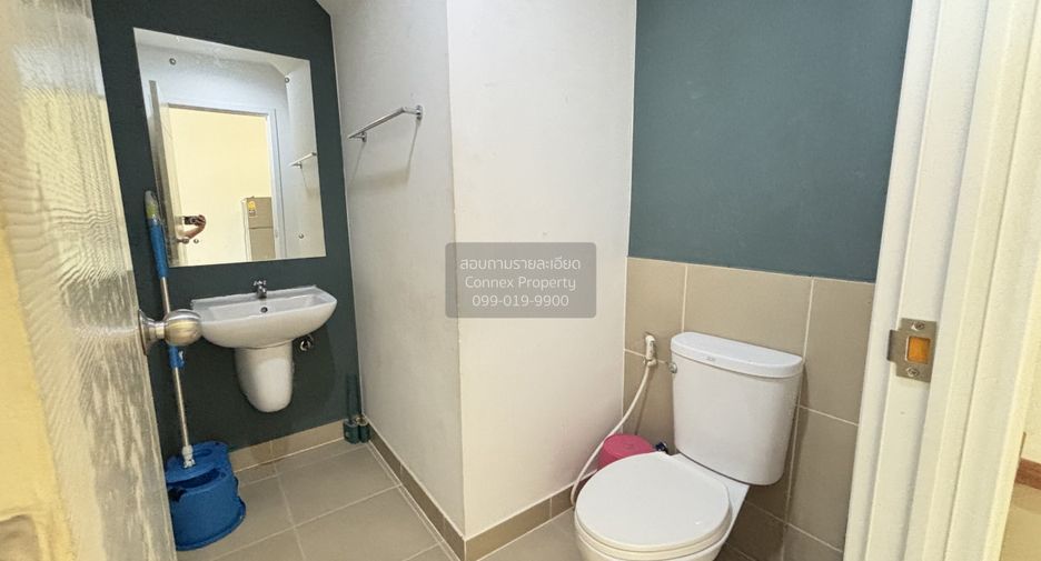 For sale 2 bedrooms townhouse in Phra Samut Chedi, Samut Prakan