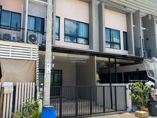 For sale 2 bedrooms townhouse in Phra Samut Chedi, Samut Prakan