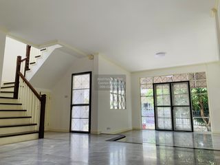 For sale 3 bedrooms house in Thawi Watthana, Bangkok