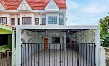 For sale 3 bedrooms townhouse in Lam Luk Ka, Pathum Thani
