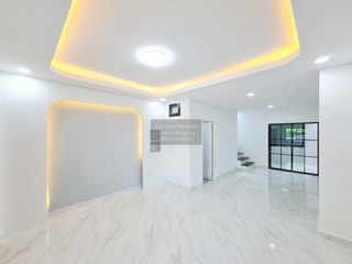 For sale 3 bedrooms townhouse in Lam Luk Ka, Pathum Thani