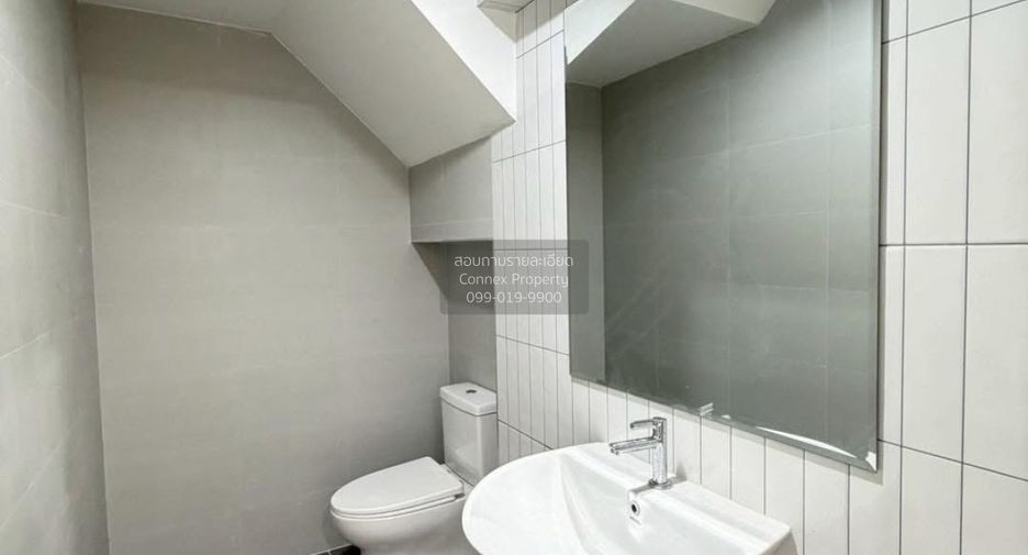 Reihenhaus zum Kauf mit 4 Zimmer in Bang Khen, Bangkok