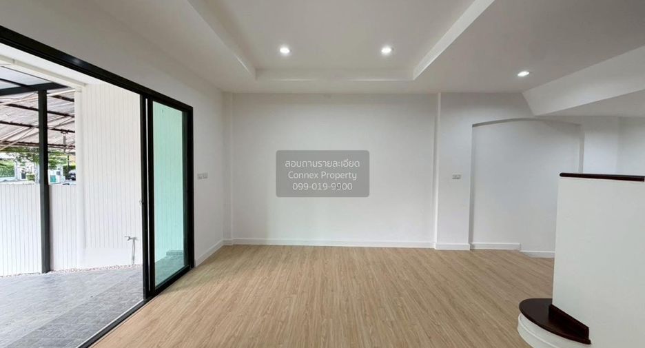 Reihenhaus zum Kauf mit 4 Zimmer in Bang Khen, Bangkok