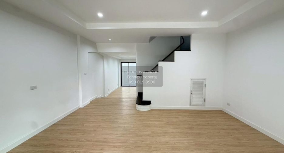 Reihenhaus zum Kauf mit 4 Zimmer in Bang Khen, Bangkok