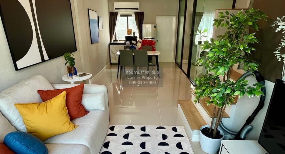 Casa adosada en venta de 3 habitaciones en Sai Mai, Bangkok