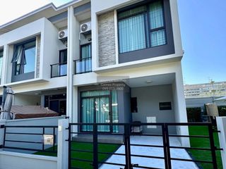 Casa adosada en venta de 3 habitaciones en Sai Mai, Bangkok