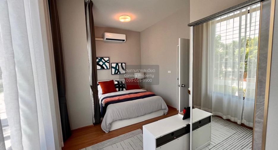 Casa adosada en venta de 3 habitaciones en Sai Mai, Bangkok